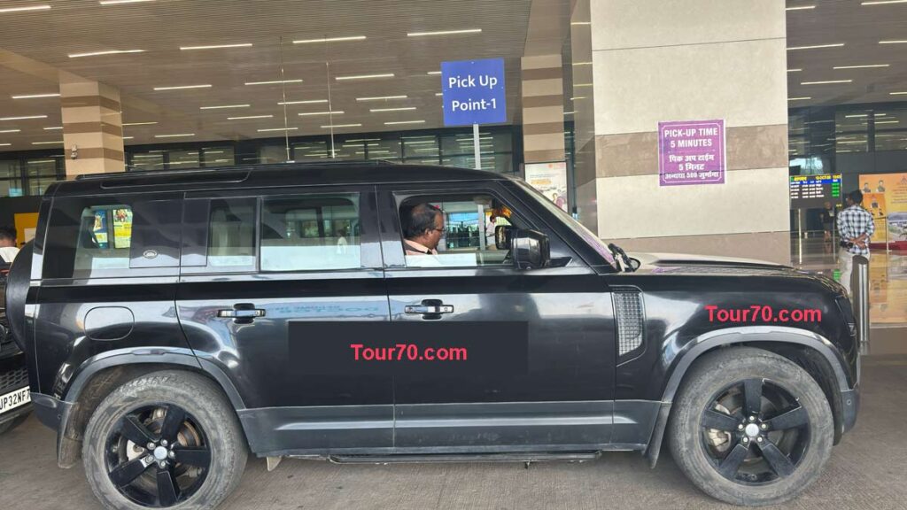 Range Rover Defender on rent in Patna