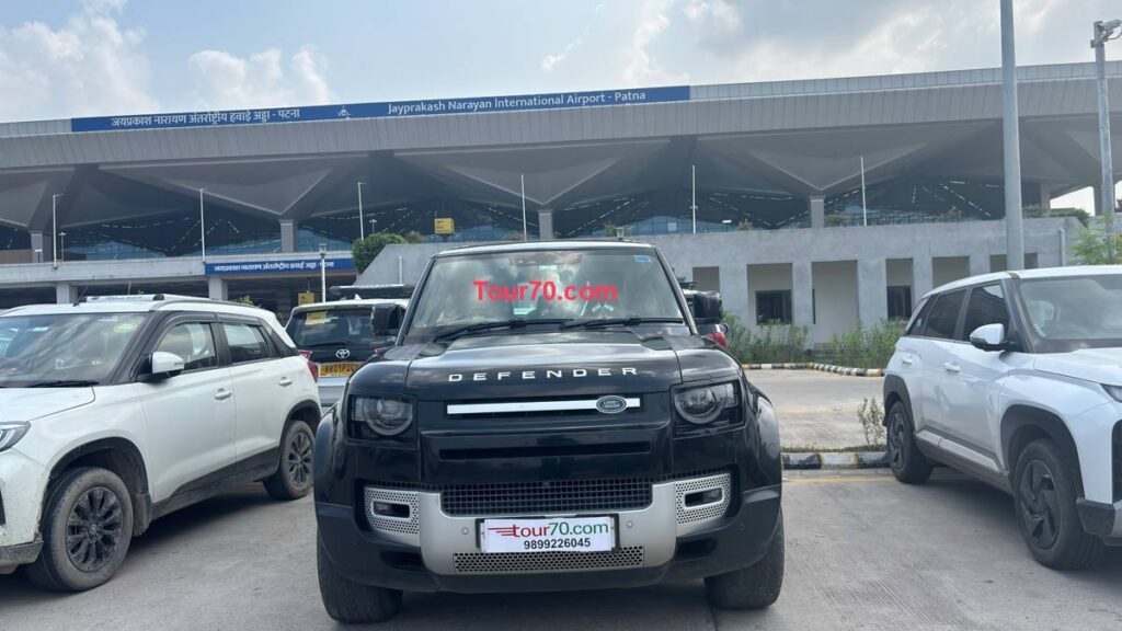 Range Rover Defender on rent in Patna