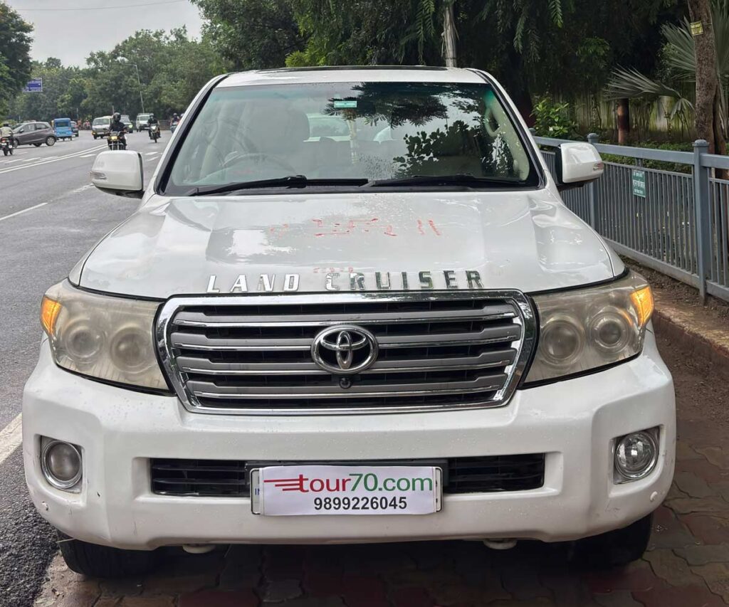Toyota Land Cruiser available with chauffeur from Tour70 in Patna